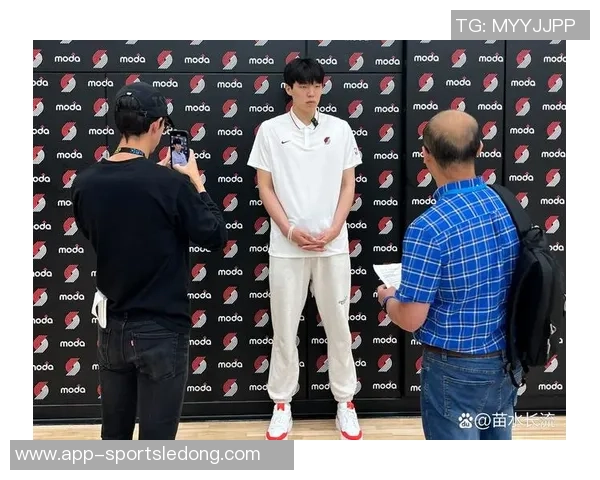 拓媒期待杨瀚森加强篮下进攻斯普利特支持他尝试三分球