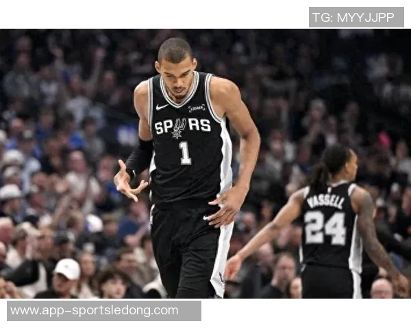 勇士马刺在激烈对抗中败给了鹰眼与狼耳的智慧与敏锐