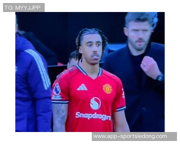 曼晚称马奎尔不仅是后卫更是团队领袖海文将成为他的接班人